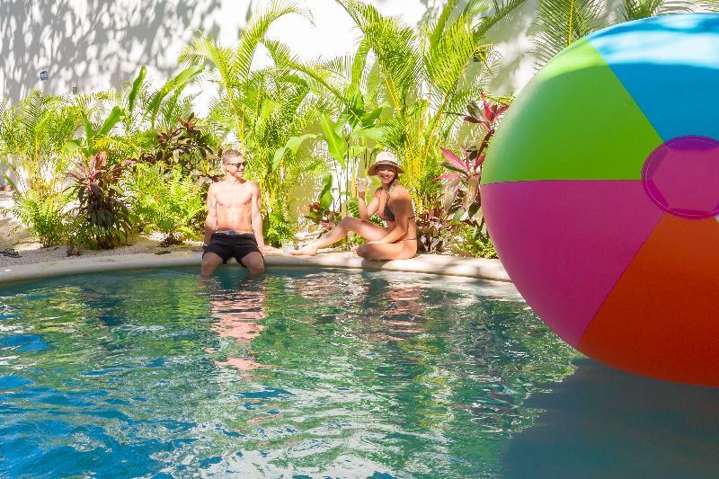 Oostel Smart Hostel - Tulum Pueblo (Adults Only) Екстериор снимка